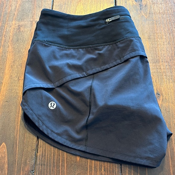 Lululemon Speed Up Low Rose Lined Shorts 2.5” - Picture 2 of 6